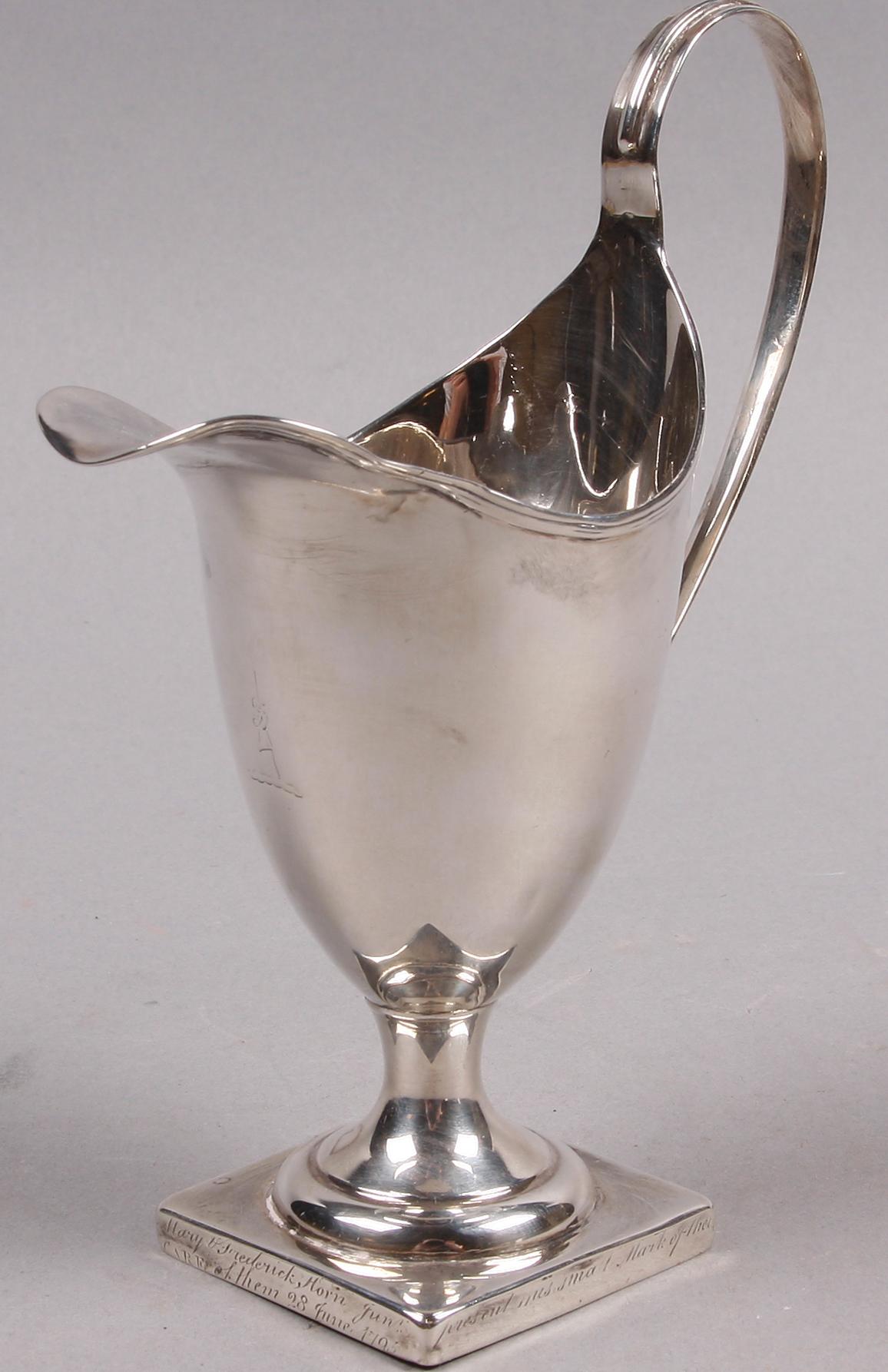 GRÄDDKANNA, silver, empire, London, omkring 1800.