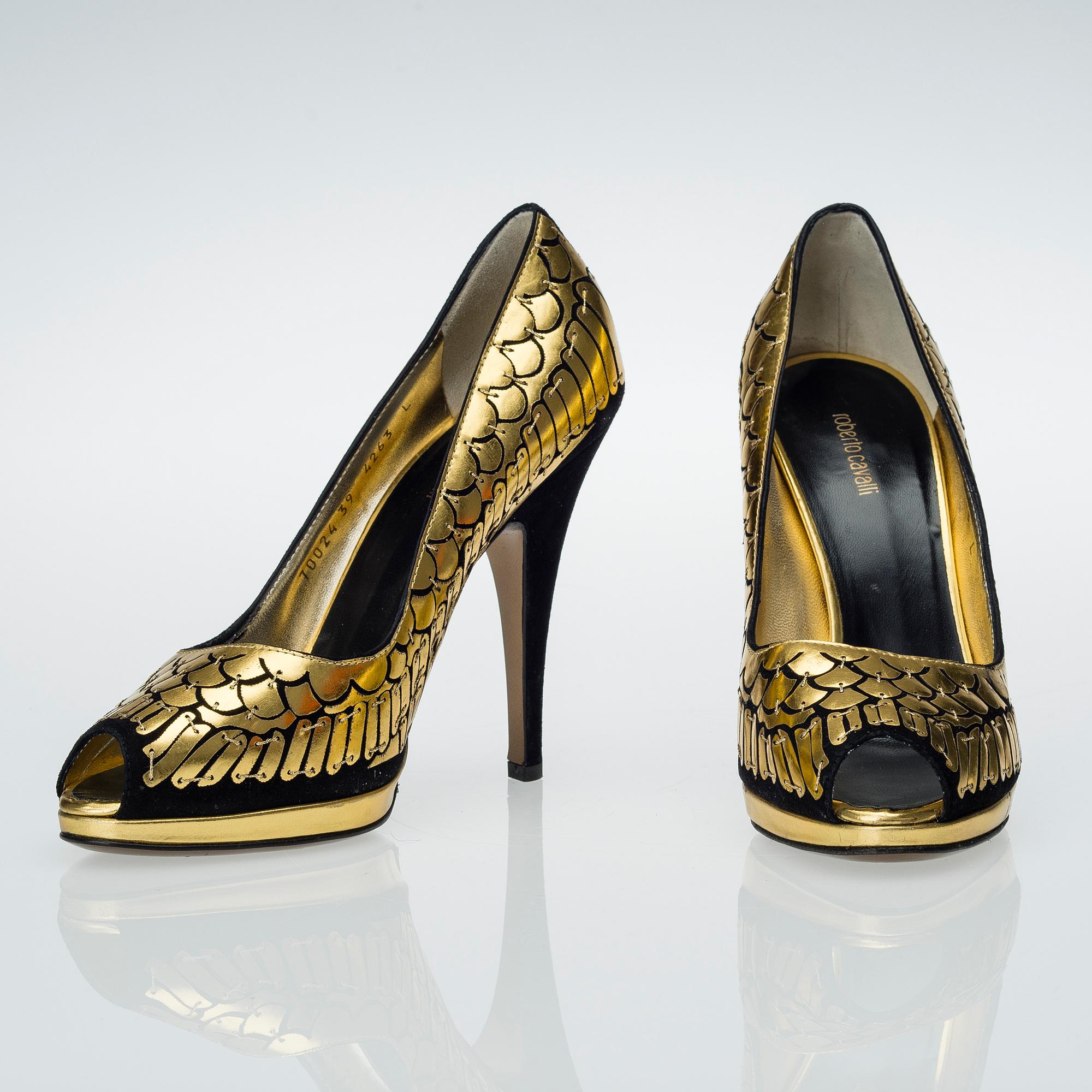 SKOR, Roberto Cavalli, storlek 39.