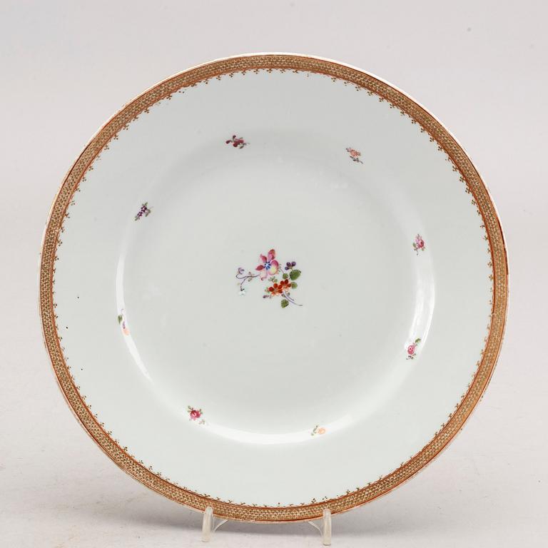 A set of 17 famille rose plates, Qing dynasty, Qianlong (1736-95).