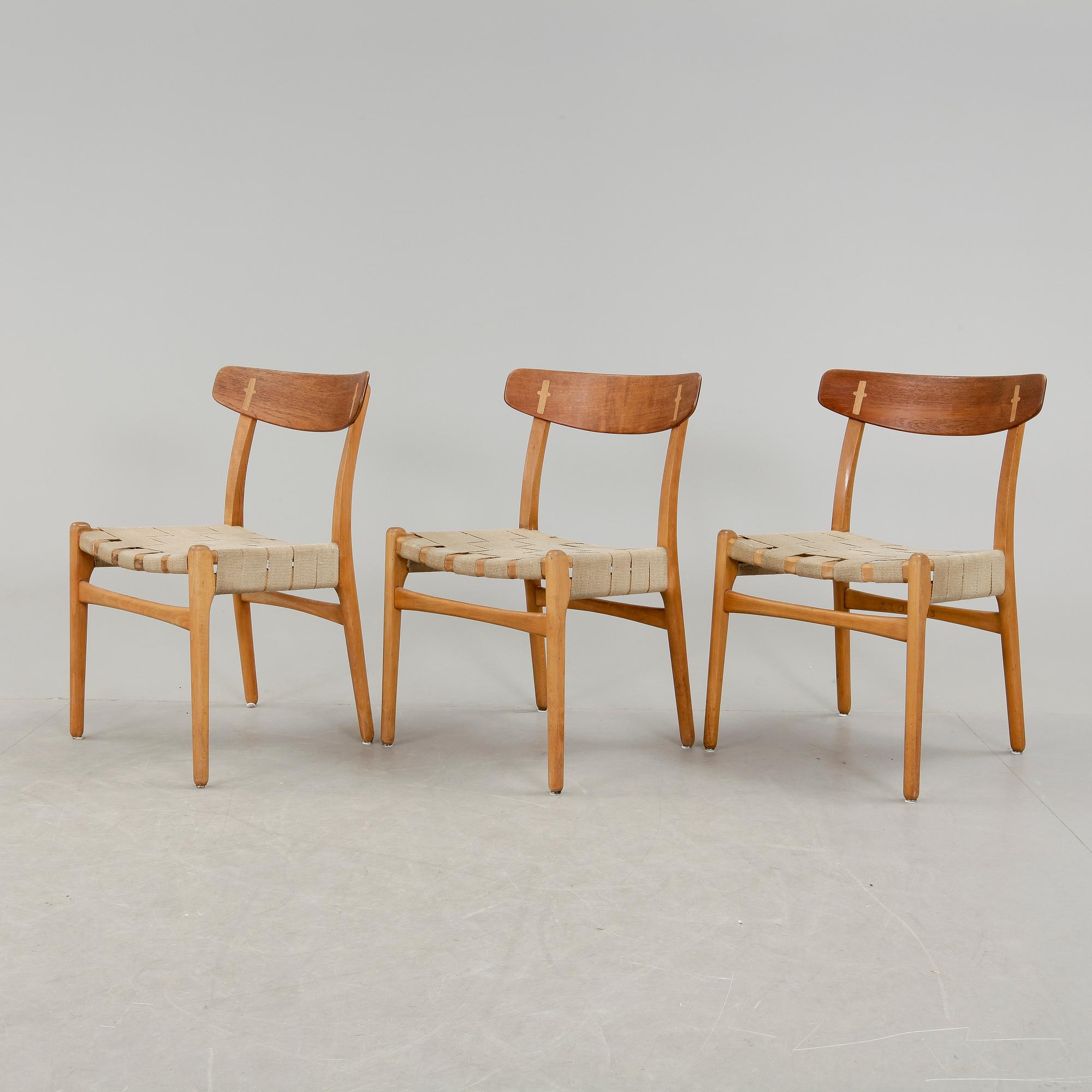 STOLAR, 3 st, Hans J Wegner, "Spisestolen", CH-23, Carl Hansen & Son, Danmark.
