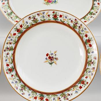 A French part dinner service, Paris, 19th Century. (31pieces).