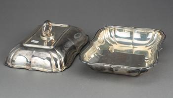 KAROTT MED LOCK, silver, Tyskland, tidigt 1900-tal. 1174 gram.