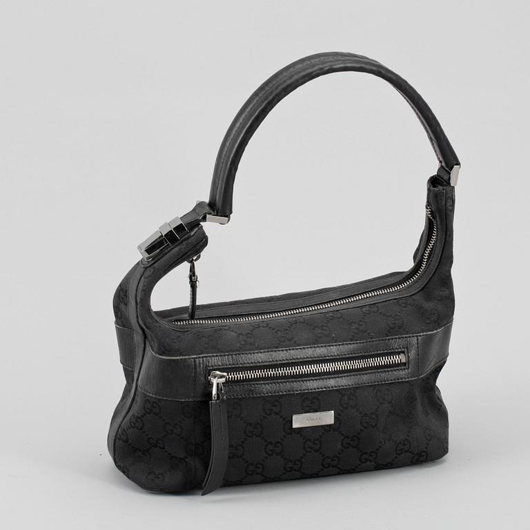 VÄSKA samt SKOR, 3 delar, Gucci.