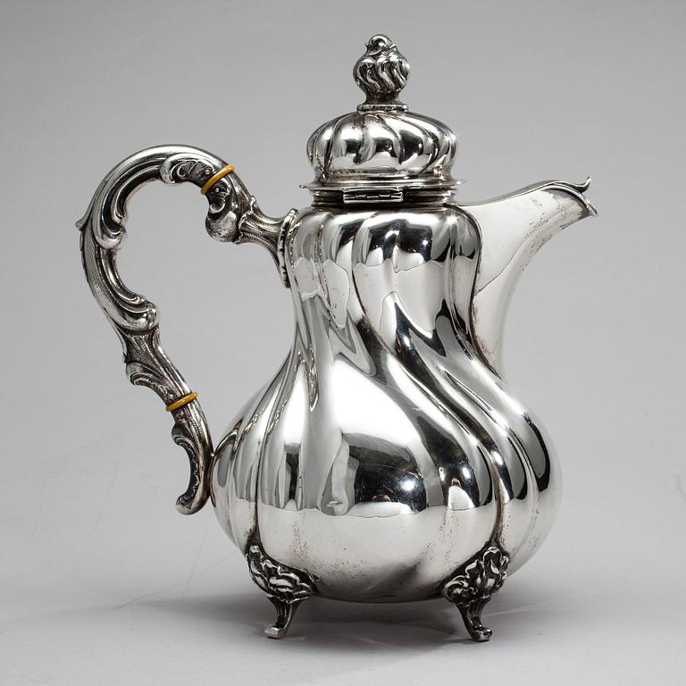 KAFFEKANNA, silver, Tyskland 1900-talets början. Vikt ca 850 g.