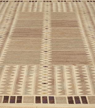 Barbro Nilsson, A CARPET, "Salerno grå" ("Kristianstad"), flat weave, ca 270 x 179,5 cm, signed AB MMF BN.