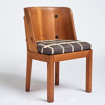 Axel Einar Hjorth, a stained pine "Lovö" chair, Nordiska Kompaniet, Sweden 1930s.