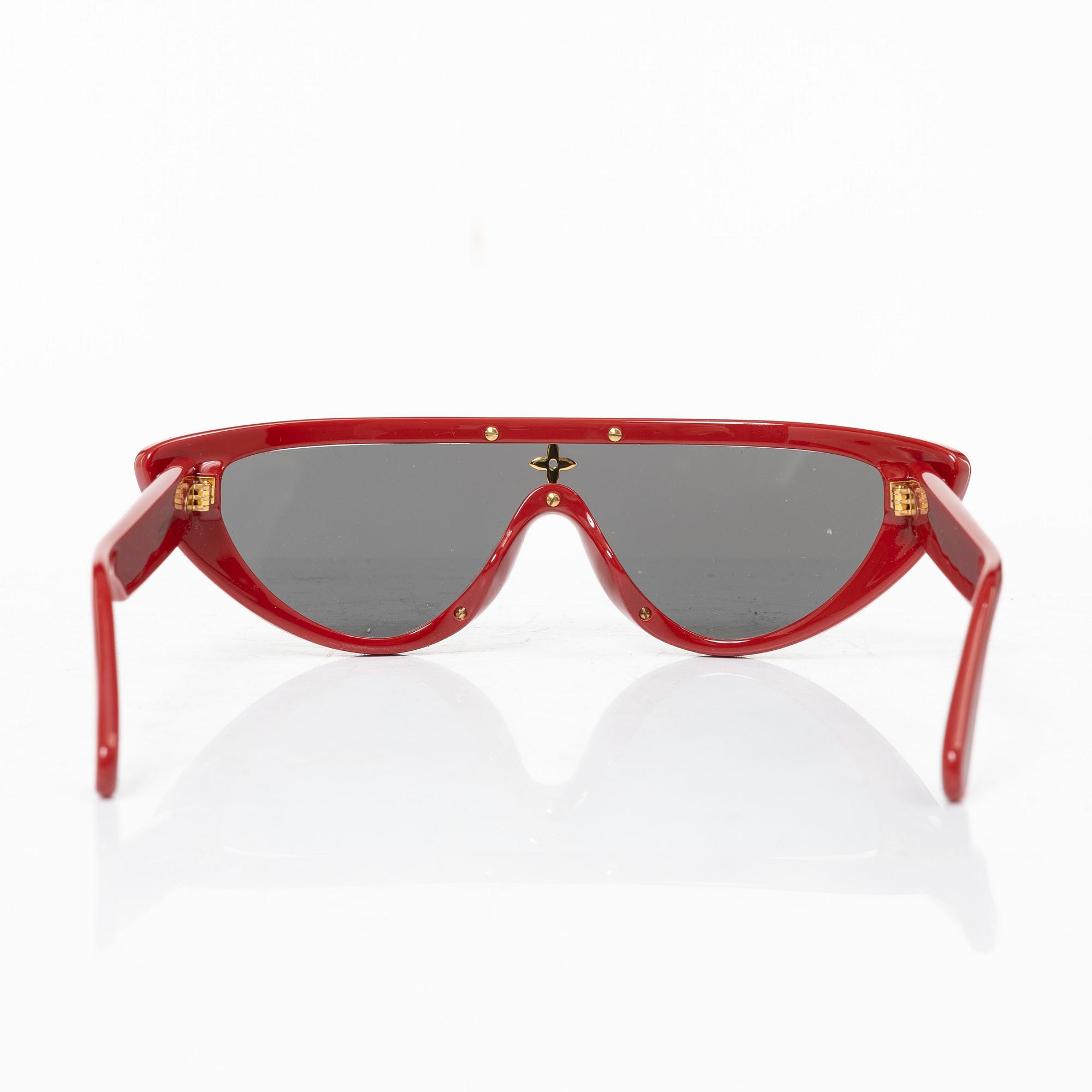 Louis Vuitton, Sunglasses.