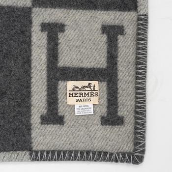 Hermès, a wool and cachmere mix 'Avalon' blanket.