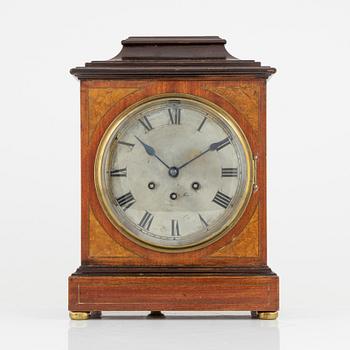 A mantle clock, around 1900.