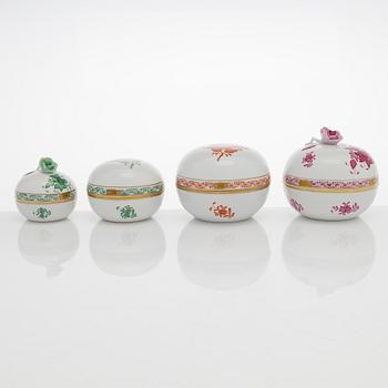 Herend, a 4 piece set of porcelain boxes with lids, 'Apponyi"/"Chinese Bouquet', Hungary 20th century.