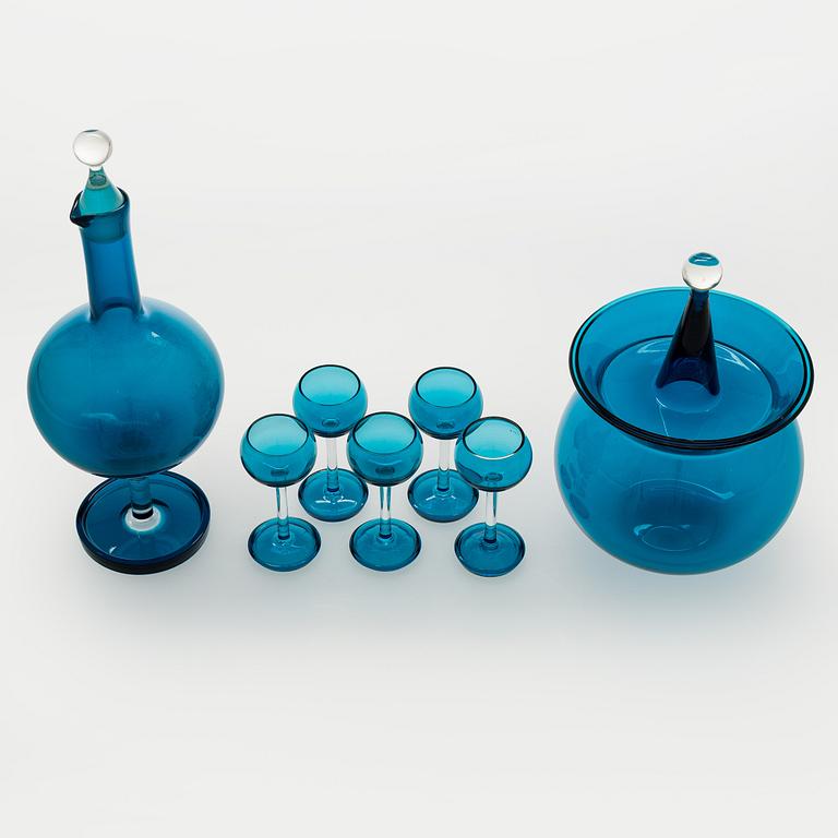 Nanny Still, a 'Harlequin' candy bowl, decanter, and set of five liqueur glasses, Riihimäen Lasi, Finland, 1960s.