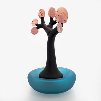 Alma Jantunen, glasskulptur, "Bonsai" -serien, signerad Alma Jantunen 2021.