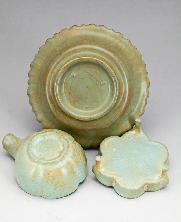 OBJEKT, 3 st, keramik. Kina 1900-tal.