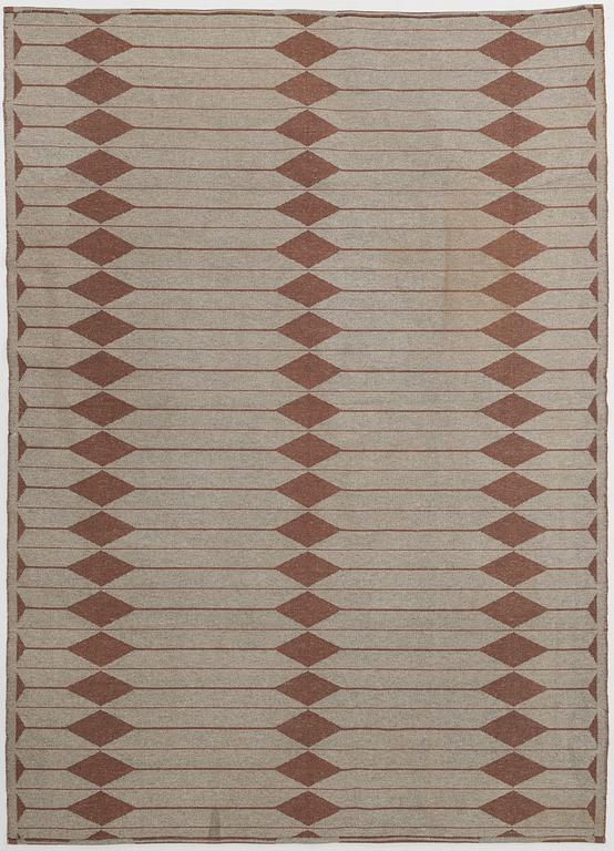 APPO HÄRKÖNEN, A 1960s flat weave wool carpet for Mattokutomo, Finland. 219 x 157 cm.