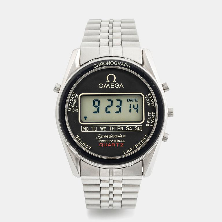 Omega, Speedmaster, Digital LCD, chronograph, wristwatch, 36,5 mm.