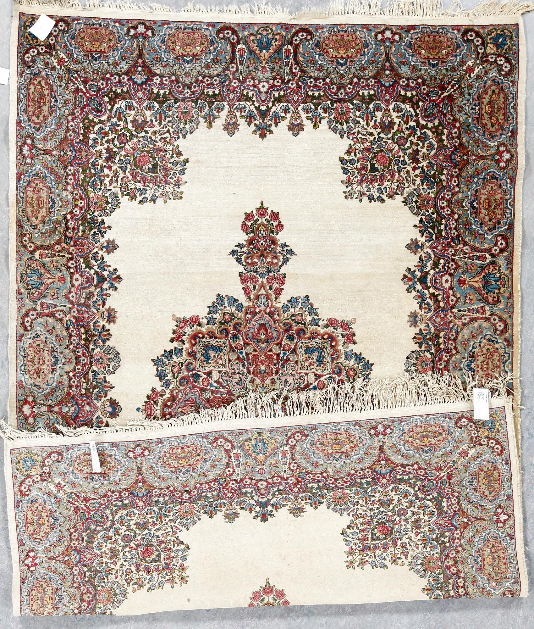 MATTA, semiantik Kirman, ca 230x150 cm.