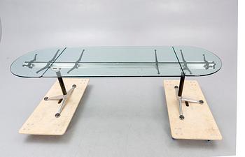A Bruce Burdick 1980s glass and metall table for Herman Miller/Burdicks groups.