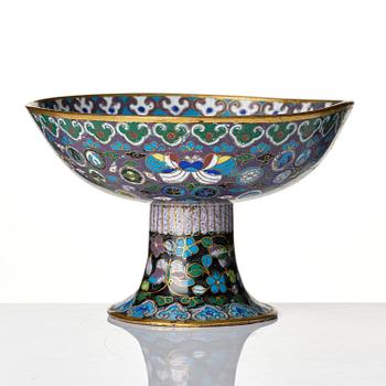 A cloisonné stem cup, Qing dynasty, 19th century.