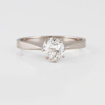 RING, 18K vitguld, gammalslipad diamant. Vikt 3,0 gram.
