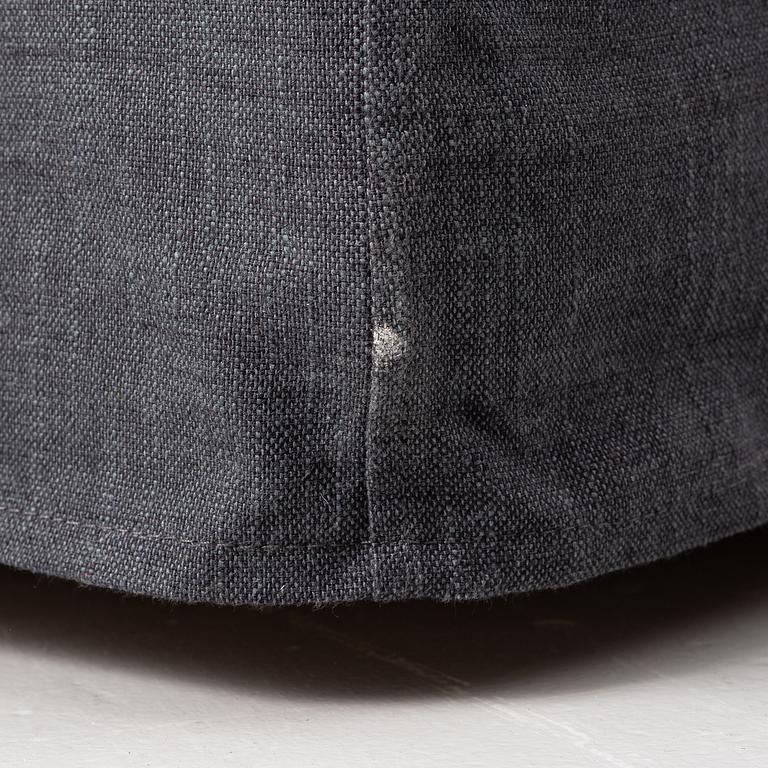 'The Whale XL' sofa from Sweef.