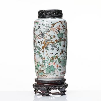 A famille verte vase, Qing dynasty, Kangxi (1662-1722).