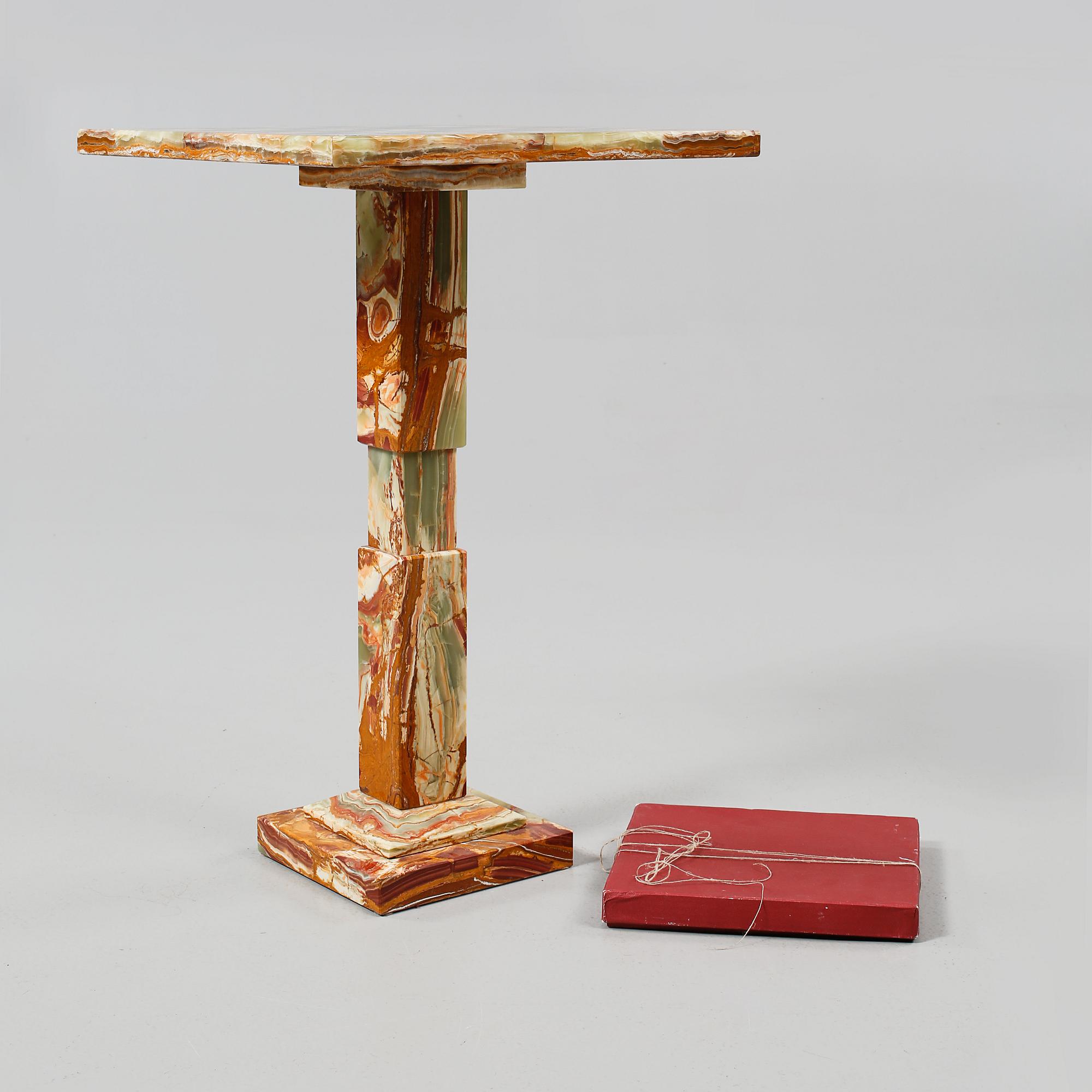SCHACKBORD samt PJÄSER, Italien, 1900-talets slut.