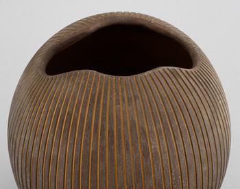 A ceramic vase by Hjördis Oldfors for Upsala-Ekeby, 1954-58.