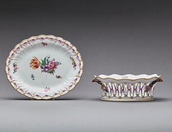 GALLERSKÅL med FAT, Royal Copenhagen, Danmark, Ca 1898-1923.