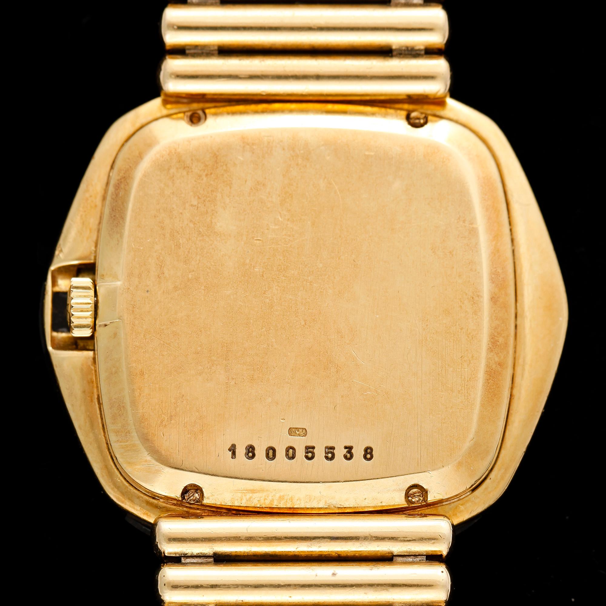 HERRARMBANDSUR, guld 18K, diamanter, Longines, numrerat 18005538. Tot ca 113 gram.
