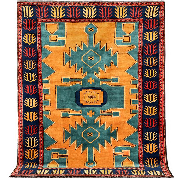 Matta, Kazak, ca. 193 x 148 cm.