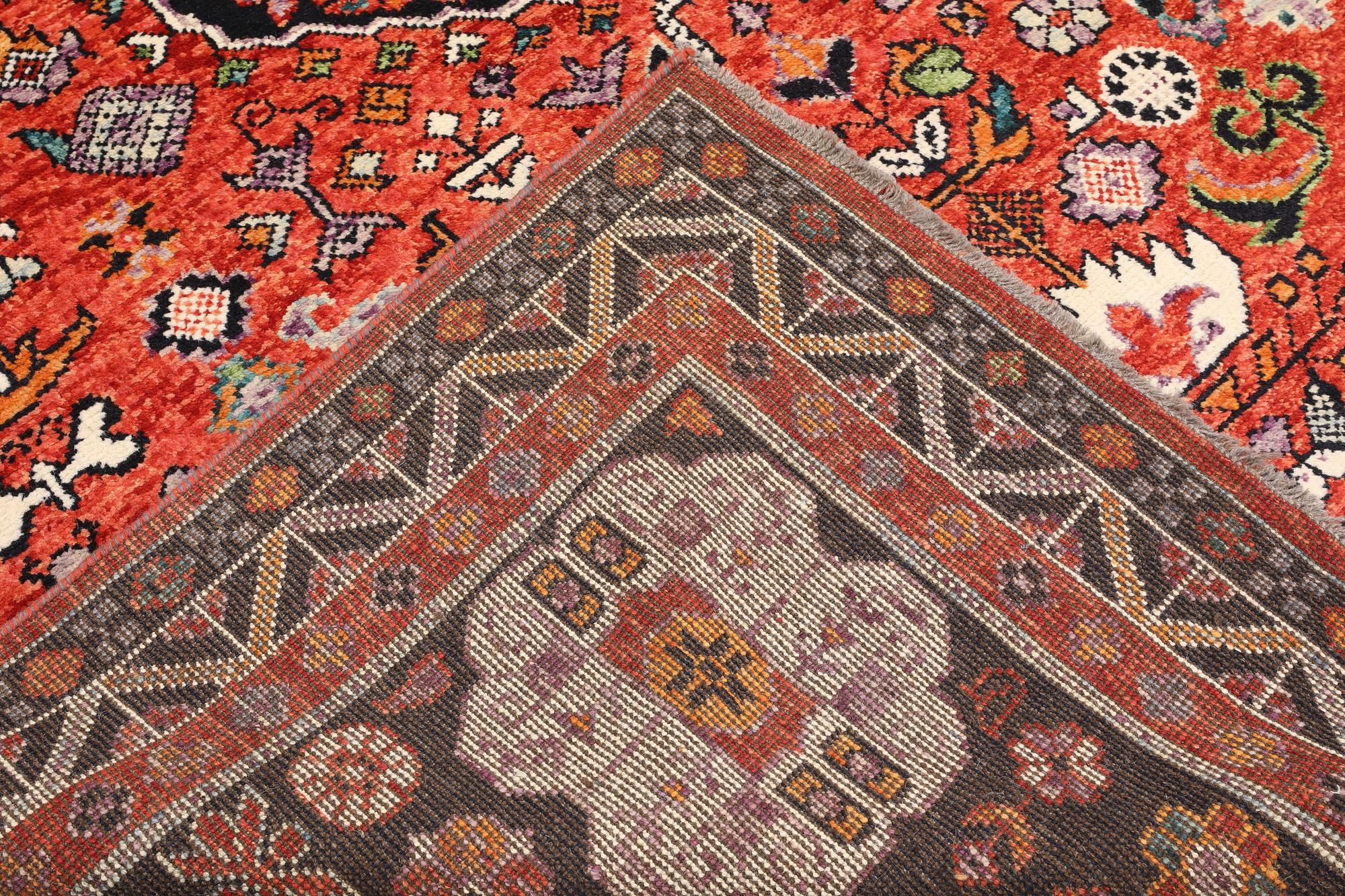 A Shirazi carpet, 299 x 200 cm.