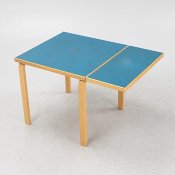 Alvar Aalto, drop-leaf table "DL85", Artek, mid-20th century.