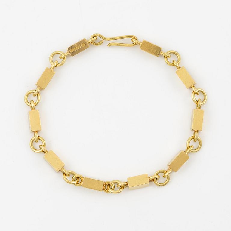 Wiwen Nilsson, a bracelet, 18K gold, Lund 1974.