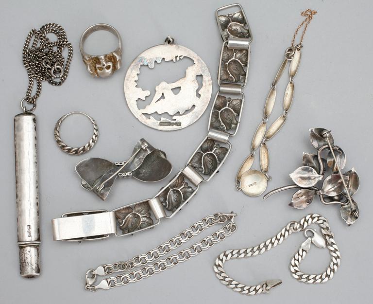 PARTI SMYCKEN, 10 delar, silver, mestadels 1900-tal. Tot vikt 127 gram.