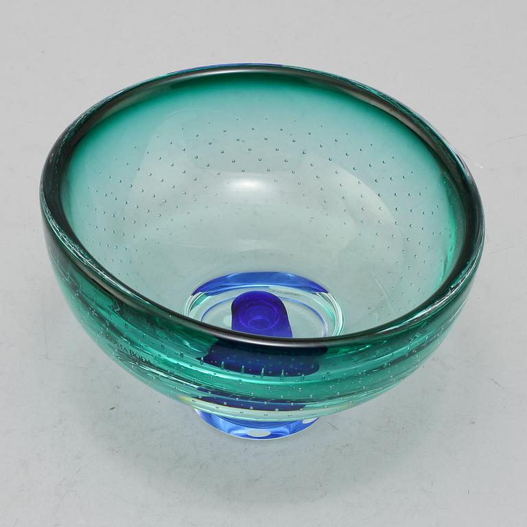 FAT, 2 st, samt SKÅL, glas, Göran Wärff, Kosta Boda, omkring sekelskiftet 1900/2000.