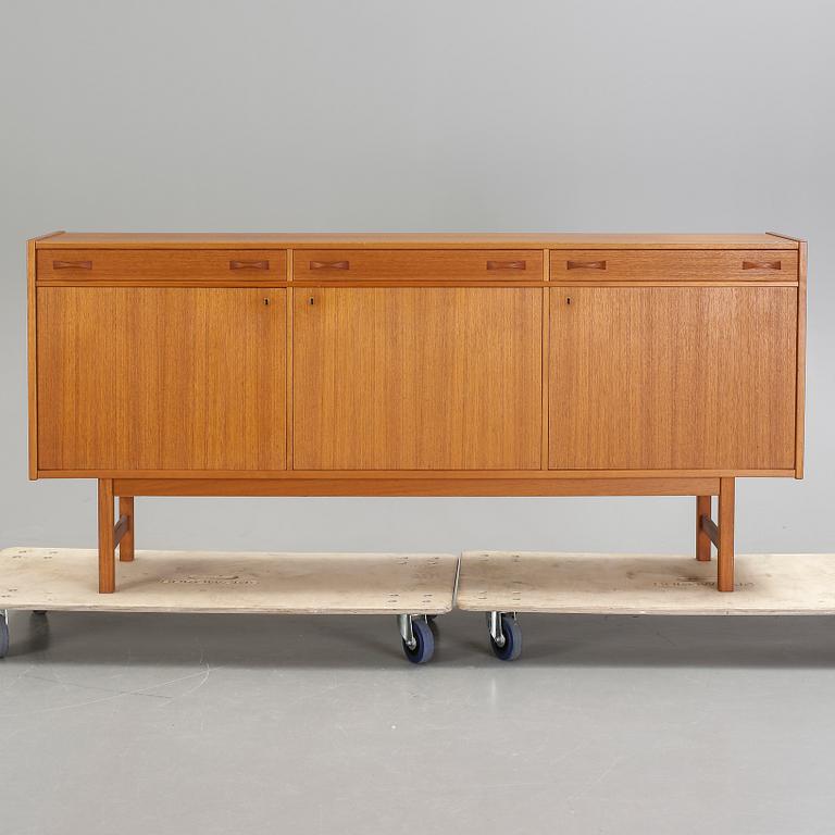 SIDEBOARD, 1900-talets andra hälft.