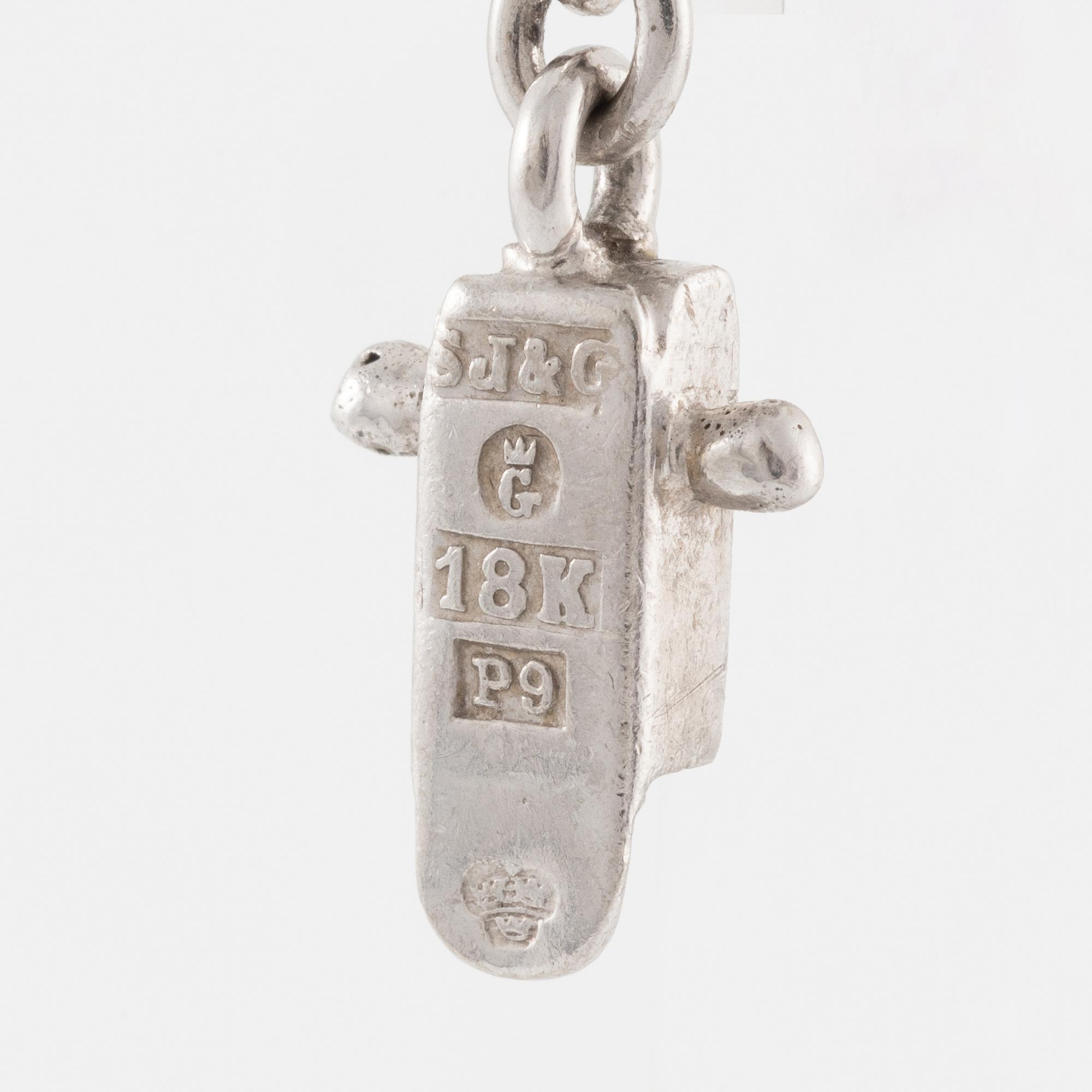 Necklace, 18K white gold set with brilliant-cut diamonds.