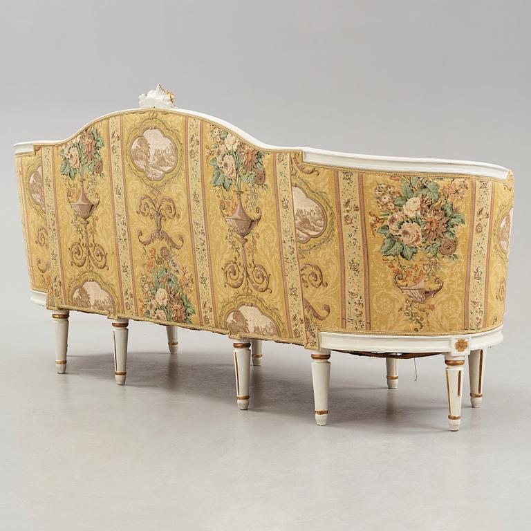 A Gustavian late 18th century sofa.