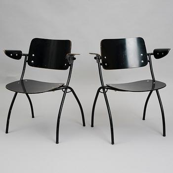 STOLAR, ett par, "Nana" design Ilmari Tapiovaara 1958.