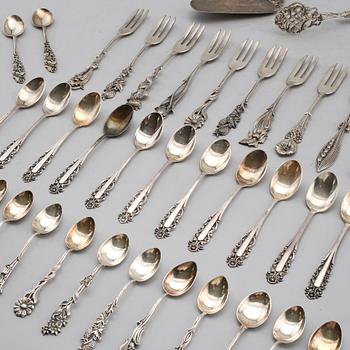 BESTICK, 41 delar, silver, olika modeller, svenska stämplar 1950-60-tal. Vikt ca 580 gram.