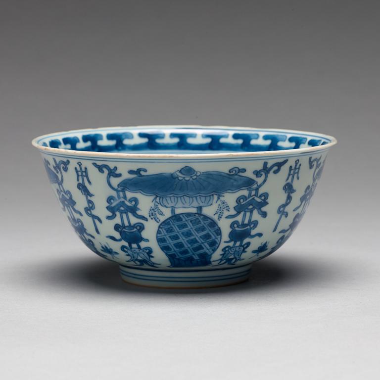 SKÅL, porslin. Qingdynastin, Kangxi (1662-1722).