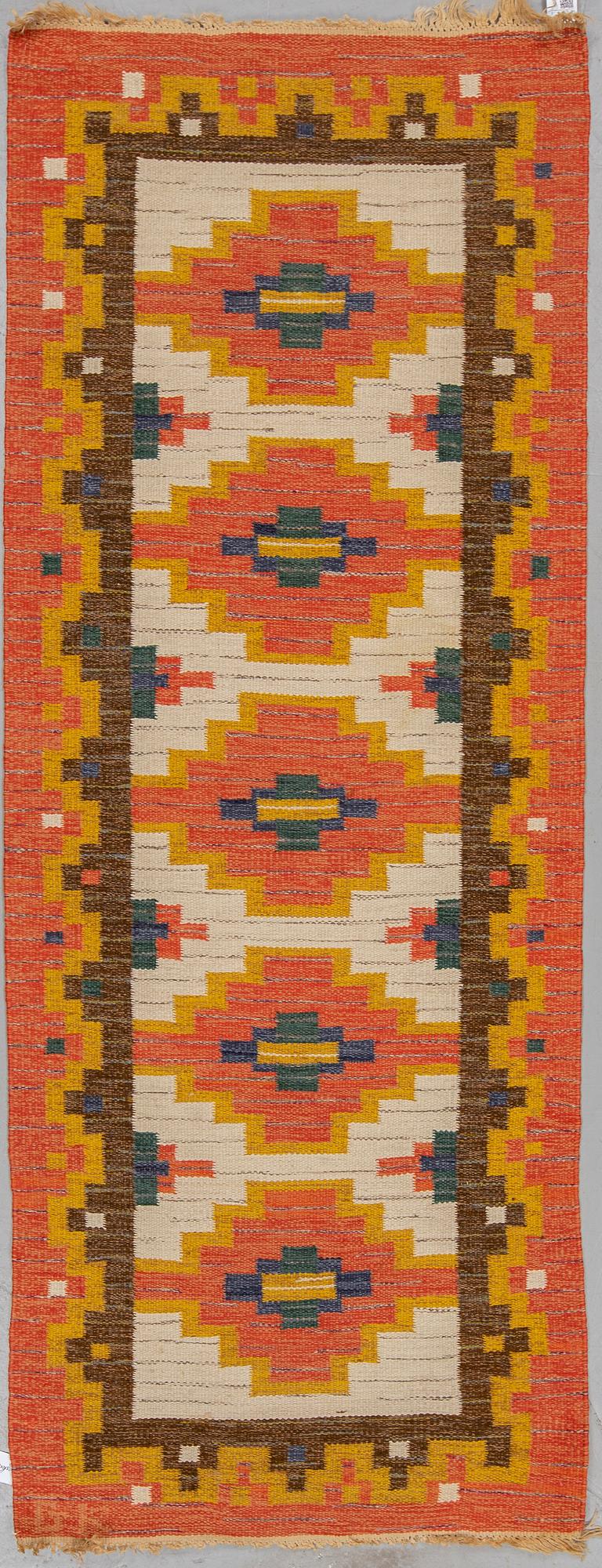 GALLERIMATTA, rölakan, ca 252,5 x 94-97 cm, signerad GK.