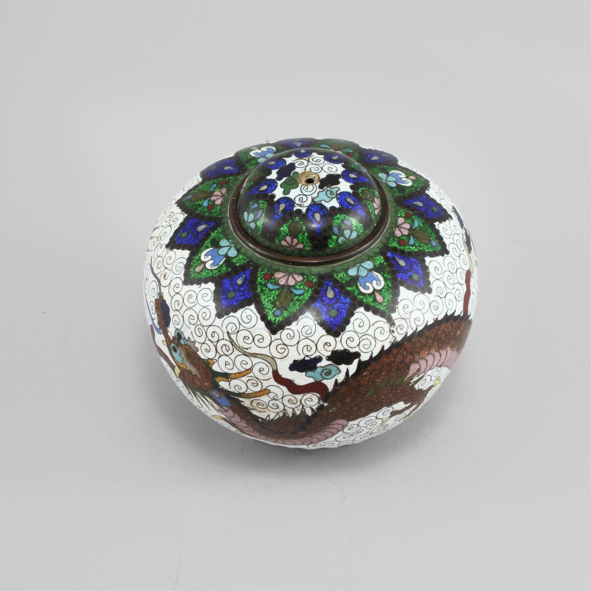 LOCKASK, cloisonné,  Kina, 1900-talets första hälft.
