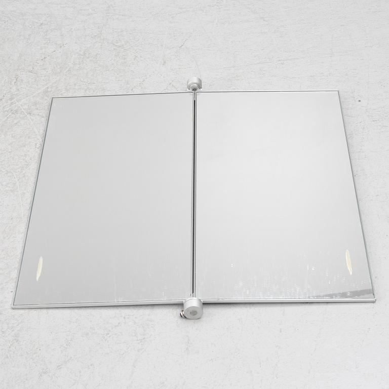 Petra Runge, a 'Book Mirror', DePadova.