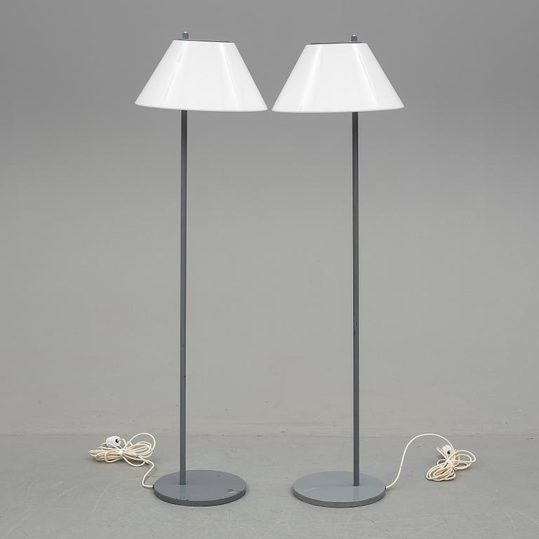 GOLVLAMPOR, ett par, Per Iversen för Louis Paulsen, 1960-tal.