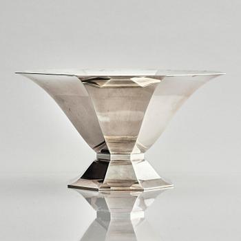 Wiwen Nilsson, a sterling silver bowl on foot, Lund, Sweden 1942.