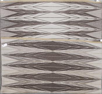 MATTA, dubbelsidig, "Sylarna", Ingrid Dessau, Kasthall, ca 305x200 cm.