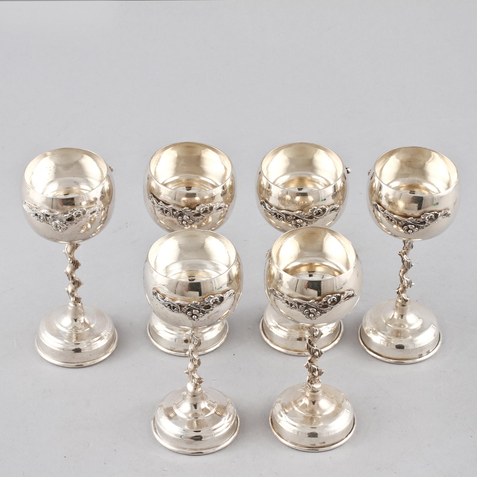 BÄGARE, silver, utländska stämplar, 1900-tal. Vikt 340 g.