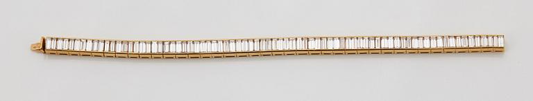 A Van Cleef et Arpels bracelet "Bracelet Baguette".