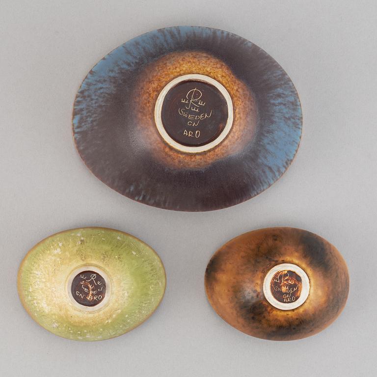 Gunnar Nylund, a set of six stoneware bowls, two miniature vases and a vase for Rörstrand.